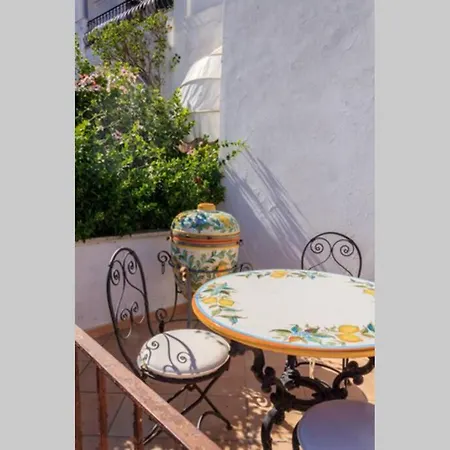 Casa La Rosa Apartment *